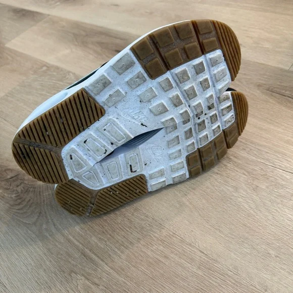 Nike Women's Air Max SC Sneakers, Size 8.5 - Picture 8 of 8